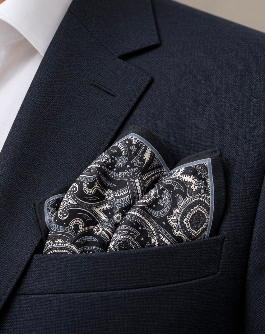 Einstecktuch Schwarz-Weiß mit klassischem Paisley-Muster