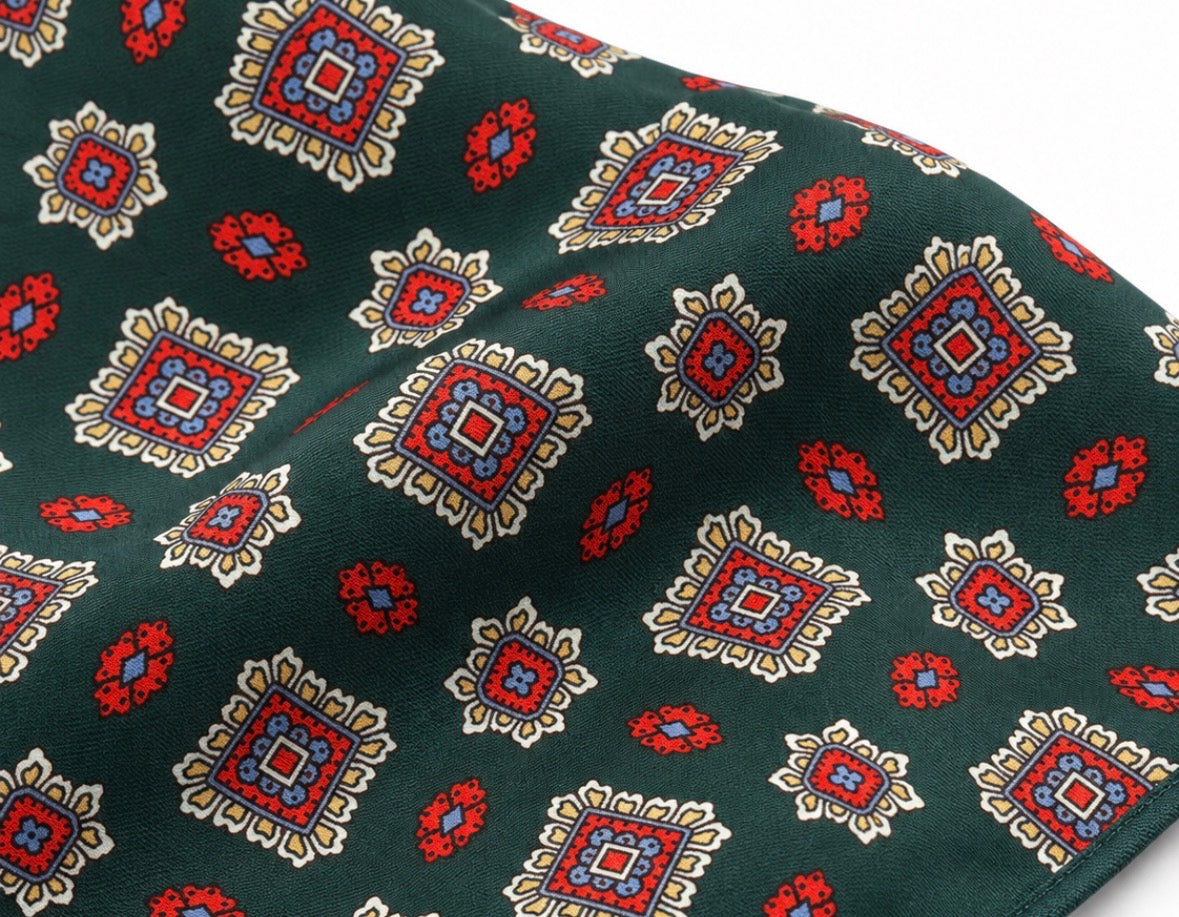 Einstecktuch Grün mit geometrischem Ornamentmuster