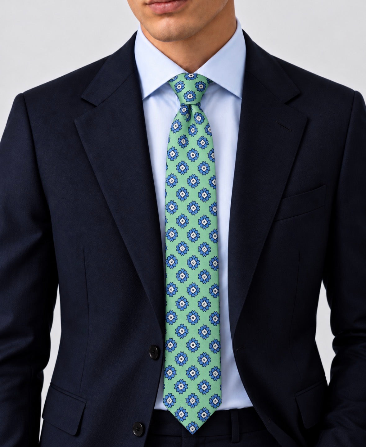 Krawatte Mintgrün mit blauem Blütenmuster