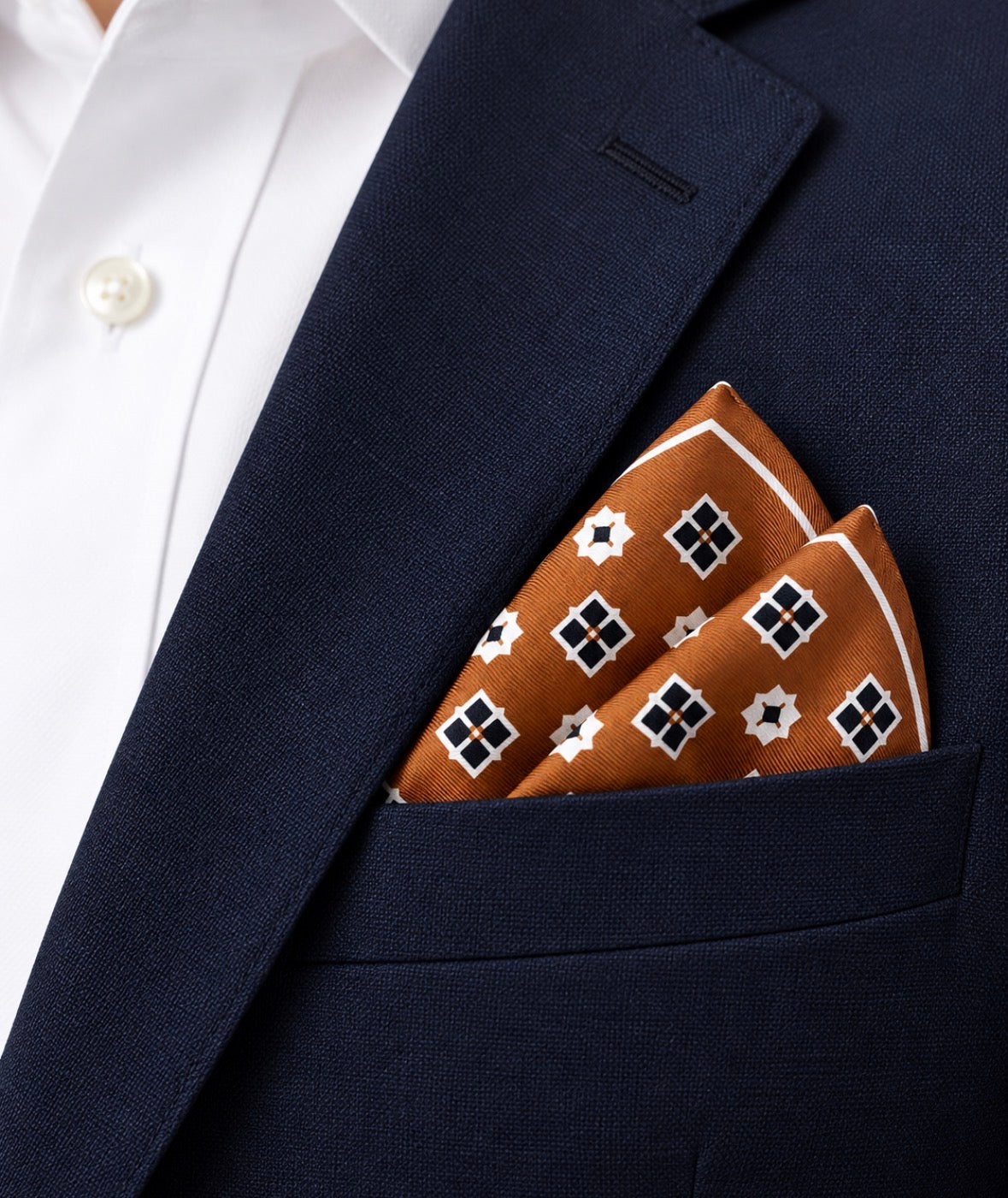 Einstecktuch Cognacbraun mit geometrischem Muster