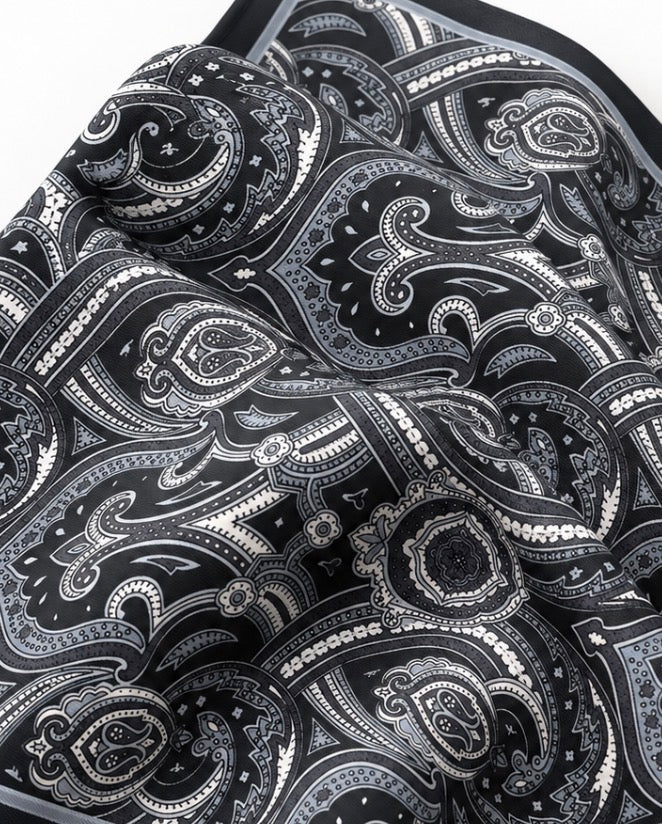 Einstecktuch Schwarz-Weiß mit klassischem Paisley-Muster