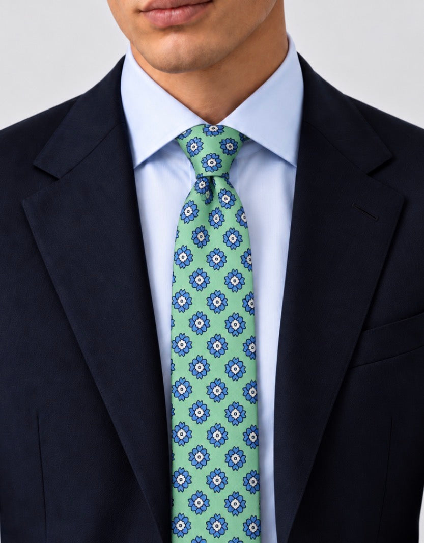Krawatte Mintgrün mit blauem Blütenmuster