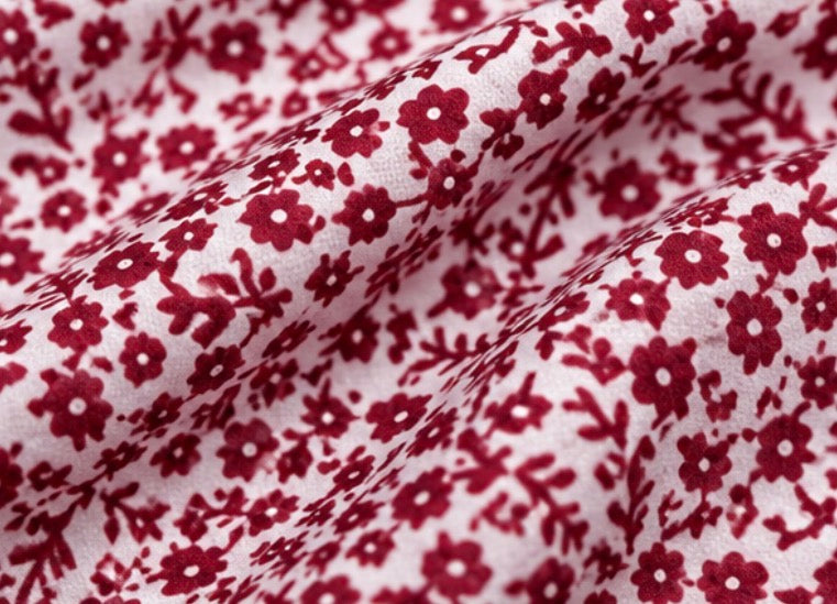Einstecktuch Weiß mit bordeauxrotem Blumenprint